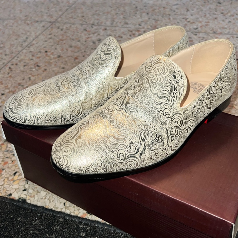 Gold Wavy Metallic Fashion Loafer